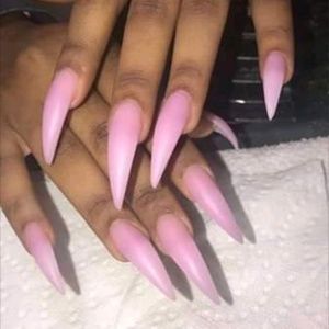 Meet your Posher, Kira